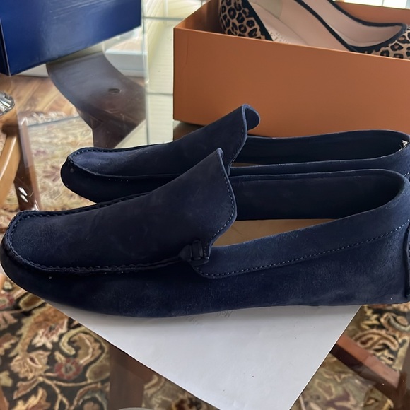 Brand new Italian suede shoes - Picture 3 of 4
